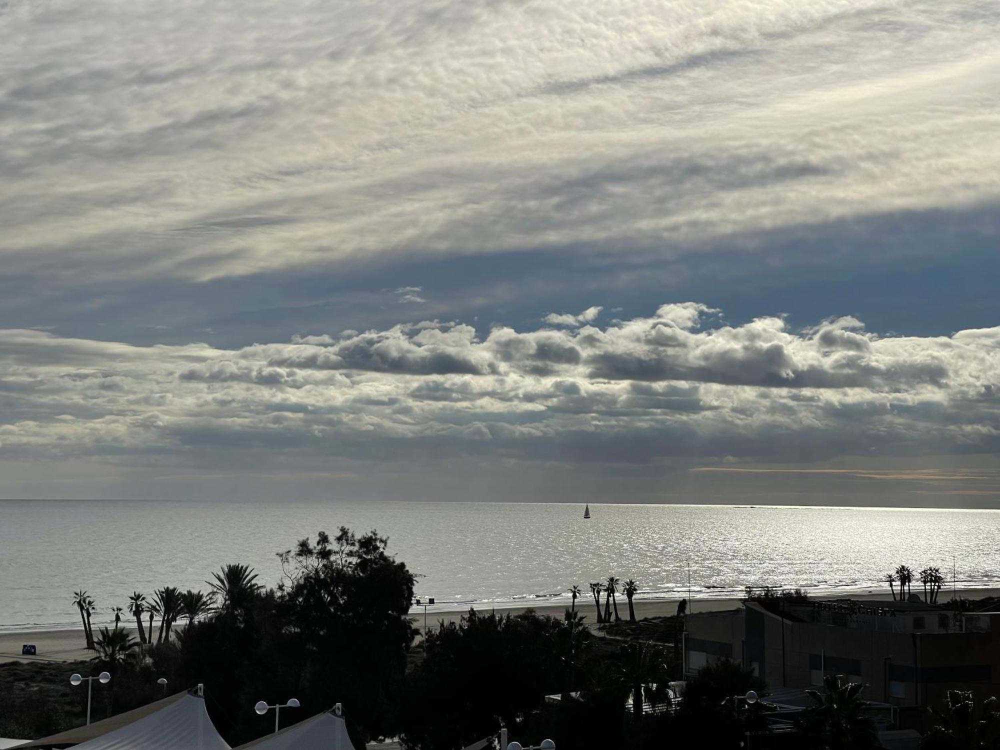 Agh Canet كانيت ذي بيرينغير المظهر الخارجي الصورة