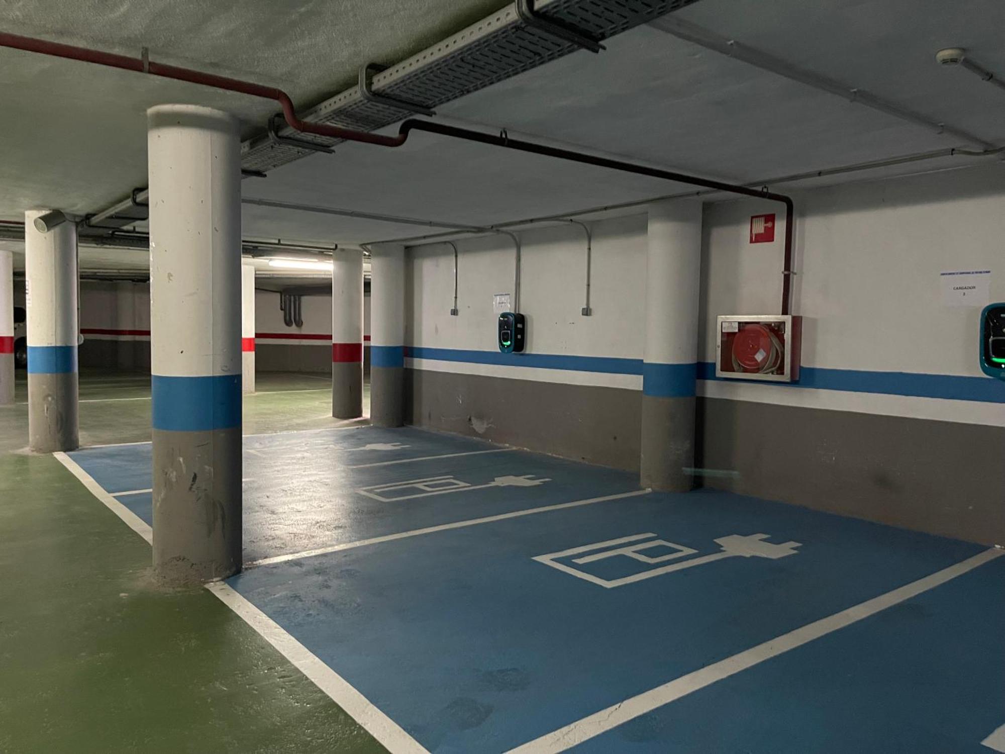 Agh Canet كانيت ذي بيرينغير المظهر الخارجي الصورة