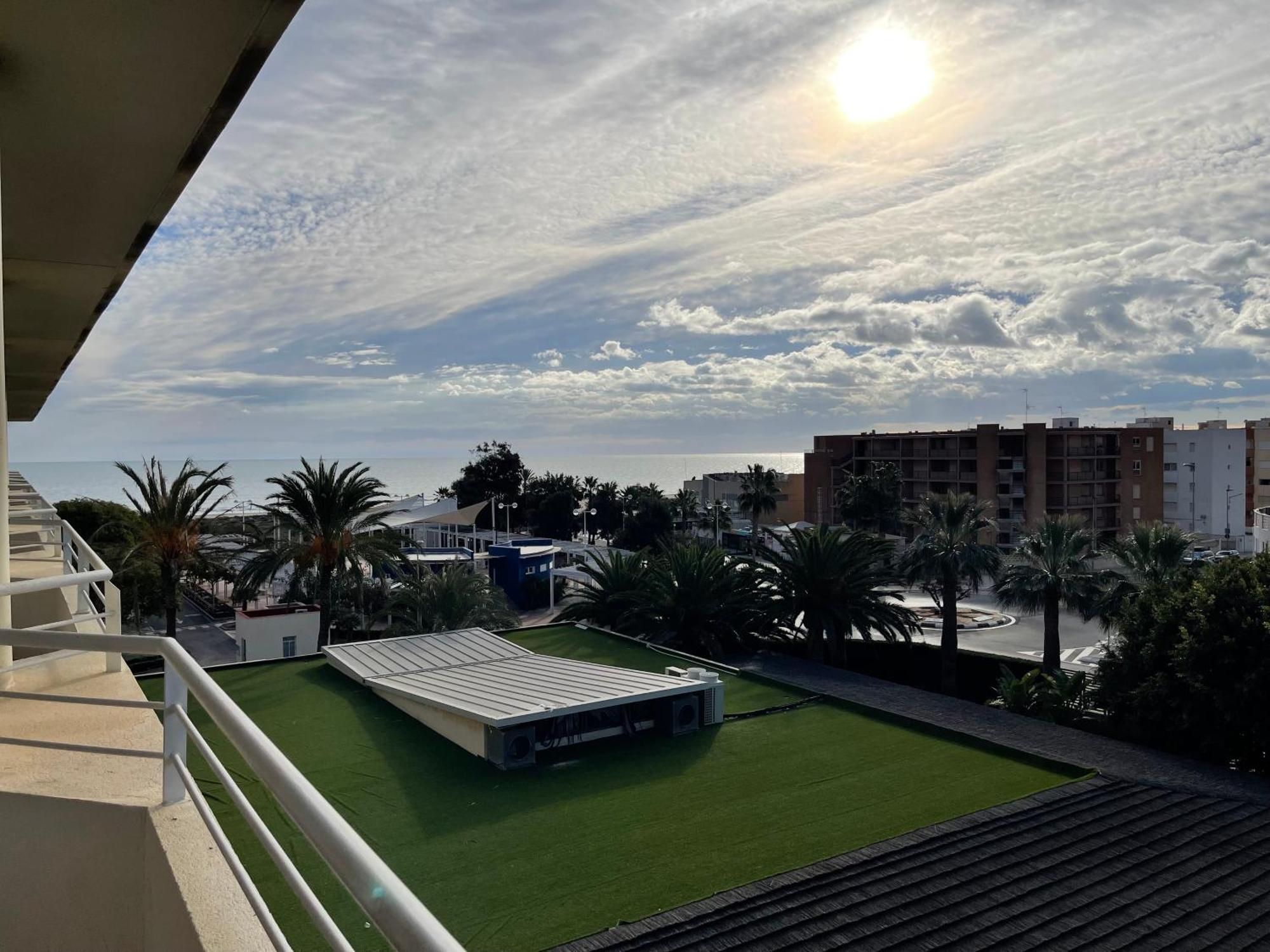 Agh Canet كانيت ذي بيرينغير المظهر الخارجي الصورة